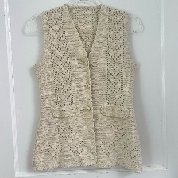 Crochet Heart Cream Boho Button Vest TRENDING Size S - Picture 1 of 3